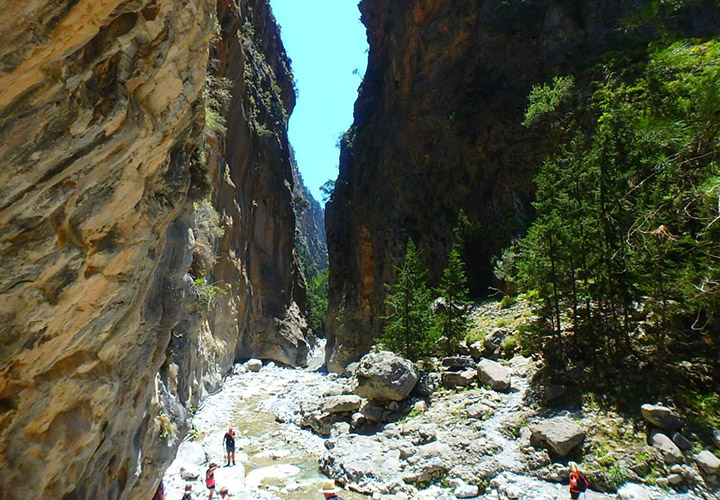 Samaria Gorge hiking tour in Crete with Eye Travel
