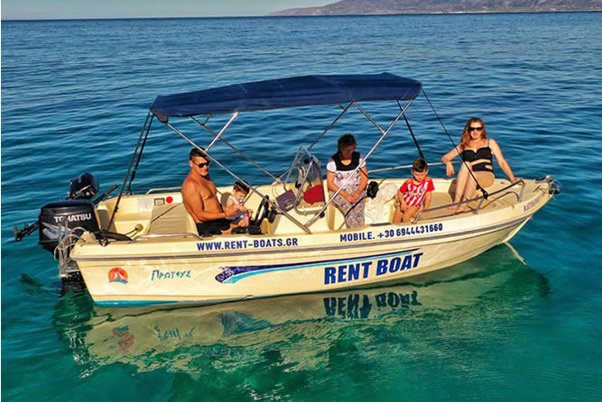 Boat rental experience in Crete with flexible cruising options